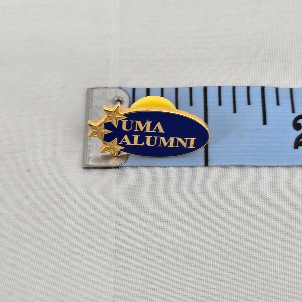 UMA Alumni Lapel‎ Pin Blue Gold Tone Enamel Star University of Maine at Augusta - Picture 3 of 3